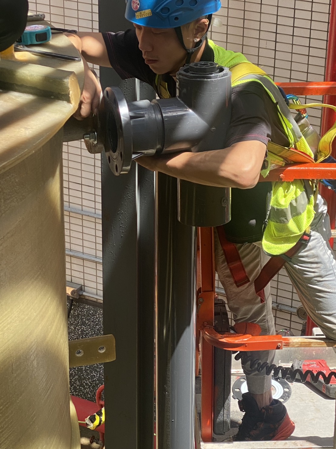 Fitting alignment and flange joint work